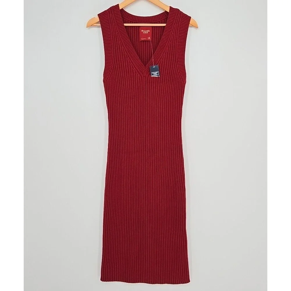 NWT Abercrombie & Fitch Limited Edition V-Neck Red Stretch Sweater Dress  Size M